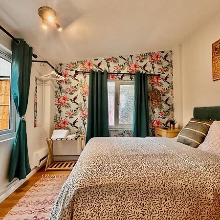 Acton Elizabeth Line Hotell London Exteriör bild